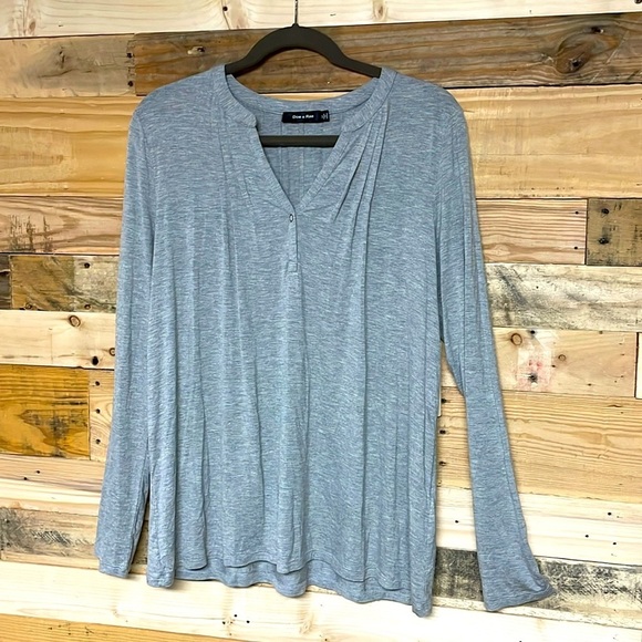 Doe & Rae size small long sleeve gray shirt with snap - Picture 1 of 7
